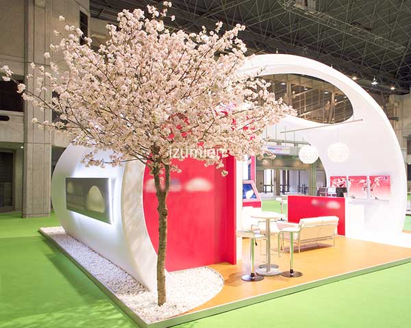 イベント装飾用の桜の造木